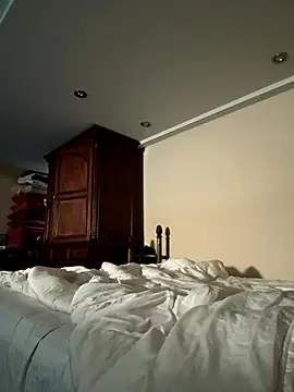 NomixDg online show from November 2025 04:11:01 PM