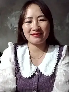 emini-xx online show from January 2026 01:18:01 PM