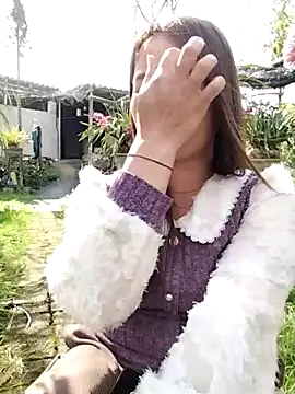 emini-xx online show from February 2026 03:07:01 AM