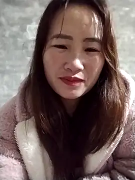 emini-xx online show from December 2025 03:05:01 PM