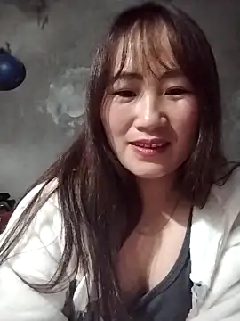 emini-xx online show from December 2025 01:35:01 PM