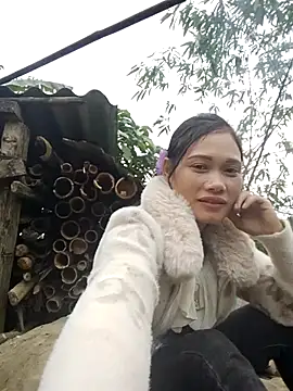 Snapshot of doggy-00 chatting on December 2025 09:47:02 AM doggy-00 online show from December 2025 09:47:02 AM