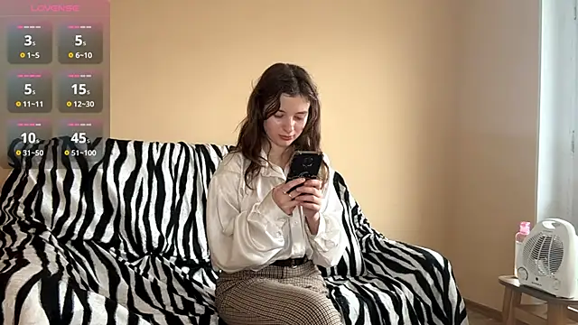 BunkedTempter online show from November 2025 07:20:01 AM