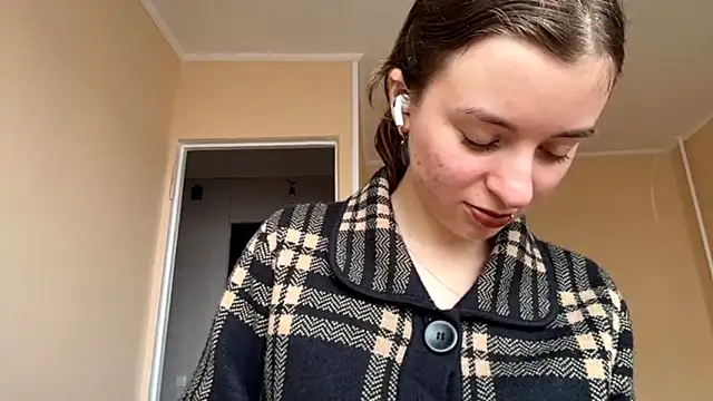 BunkedTempter online show from November 2025 07:57:01 AM