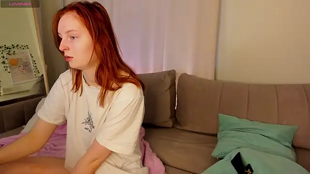 AngelWisee online show from April 2026 03:18:02 AM