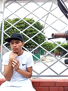 damian fort1 online show from October 2025 10:56:01 AM