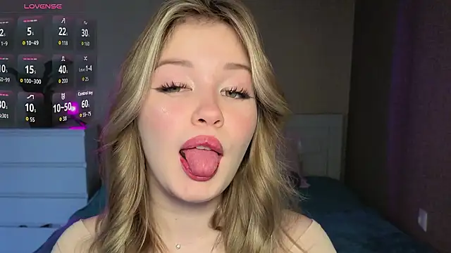 Snapshot of pawsclawss chatting on March 2026 04:52:02 AM pawsclawss online show from March 2026 04:52:02 AM