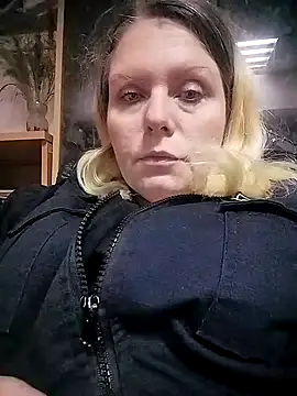 Lana-murr online show from December 2025 07:24:02 PM