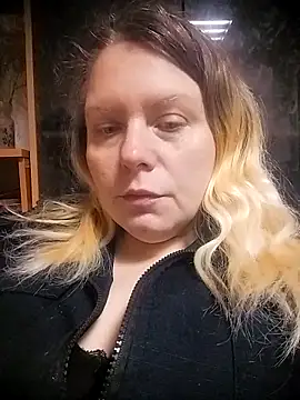 Lana-murr online show from March 2026 06:26:01 AM