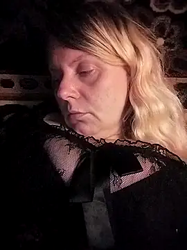 Lana-murr online show from November 2025 06:11:01 PM