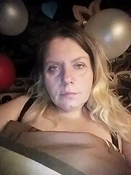 Lana-murr online show from February 2026 05:01:02 PM