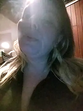 Lana-murr online show from April 2026 07:17:02 PM