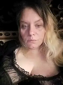 Lana-murr online show from November 2025 06:47:01 AM