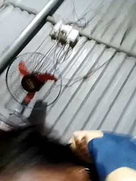 bella-la online show from December 2025 08:04:02 PM