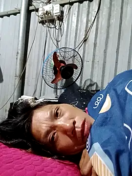 bella-la online show from October 2025 06:16:01 PM