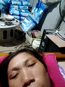 bella-la online show from November 2025 10:59:02 AM