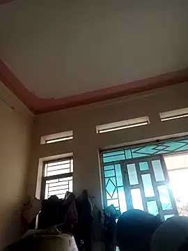 bella-la online show from February 2026 10:37:02 AM