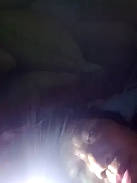 bella-la online show from November 2025 11:32:02 PM