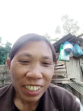 bella-la online show from November 2025 09:46:02 AM