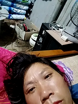 bella-la online show from November 2025 11:09:01 PM