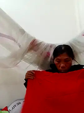 bella-la online show from December 2025 10:58:02 AM