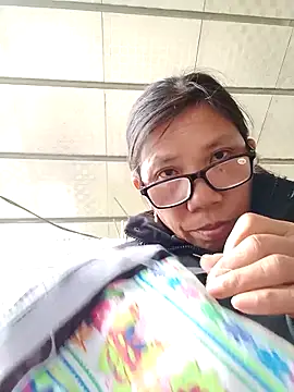 bella-la online show from December 2025 08:09:02 AM