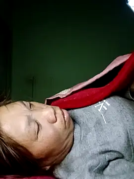 bella-la online show from February 2026 11:13:01 PM