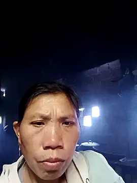 bella-la online show from December 2025 01:11:01 AM