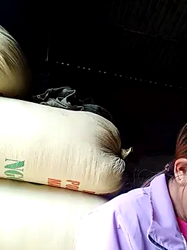 bella-la online show from October 2025 06:21:02 AM