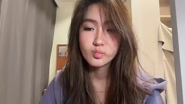 AlishaCheng online show from January 2026 04:55:01 PM