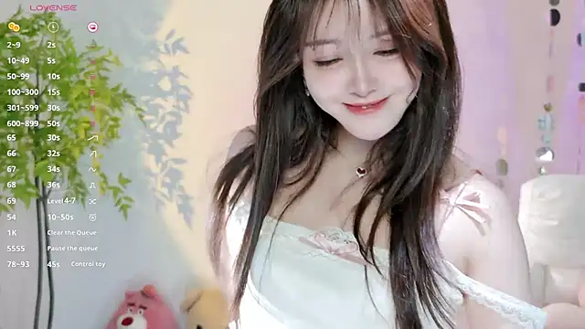 Yiluo95 online show from May 2026 04:04:02 PM