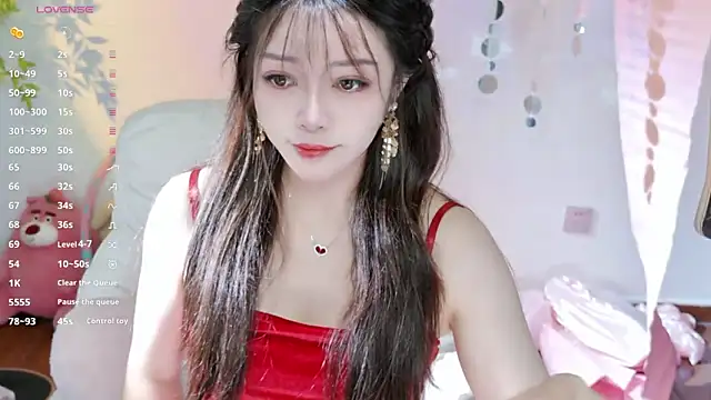 Yiluo95 online show from May 2026 03:11:02 PM