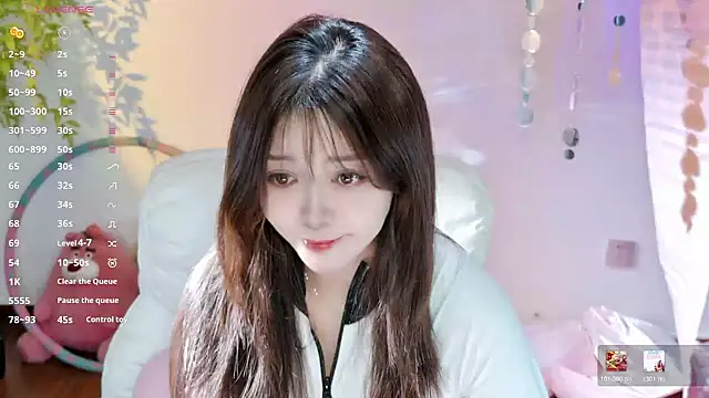 Yiluo95 online show from May 2026 04:04:01 PM