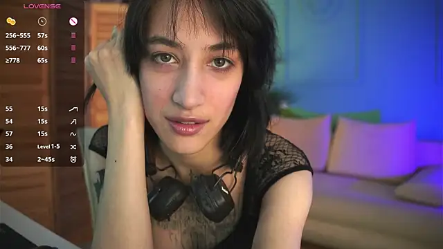 Snapshot of Leta_Vian chatting on October 2025 09:14:02 PM Leta Vian online show from October 2025 09:14:02 PM