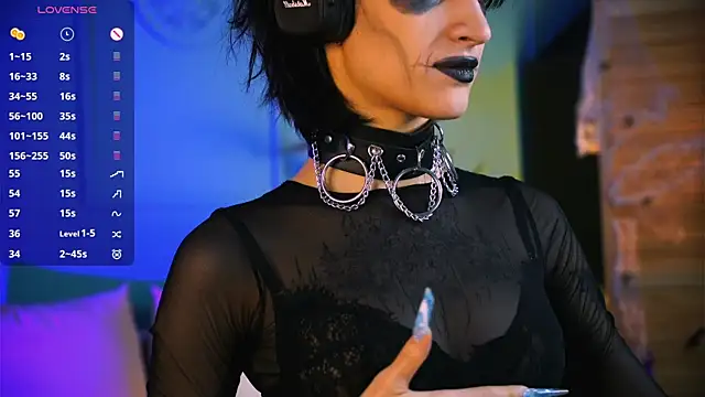 Snapshot of Leta_Vian chatting on October 2025 09:43:02 PM Leta Vian online show from October 2025 09:43:02 PM