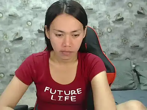 Snapshot of Femme_Hera chatting on November 2025 12:58:02 AM Femme Hera online show from November 2025 12:58:02 AM