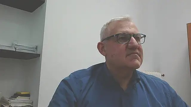 Snapshot of Diegoriv71 chatting on December 2025 01:26:02 PM Diegoriv71 online show from December 2025 01:26:02 PM