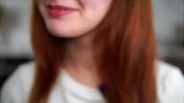 YettaCalabria online show from December 2025 11:42:02 AM