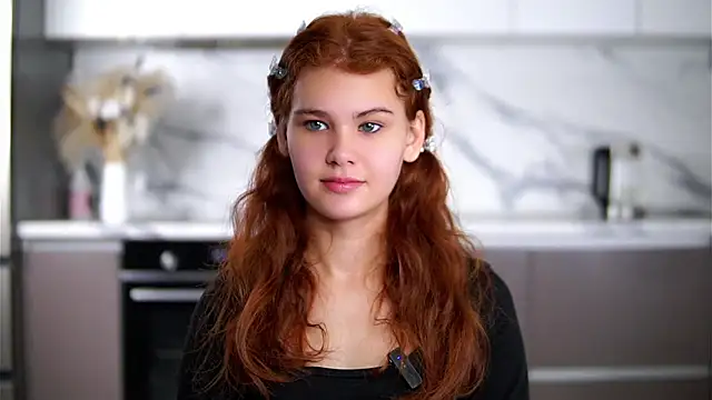 YettaCalabria online show from November 2025 12:17:02 PM