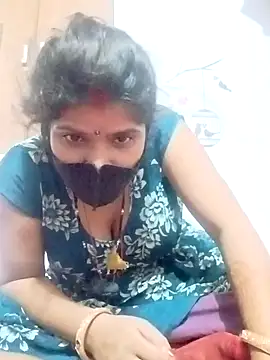 hot couple 000 online show from October 2025 02:05:01 PM