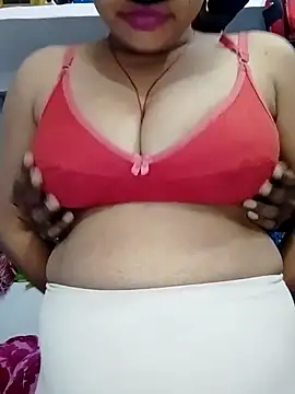 hot couple 000 online show from December 2025 03:55:01 PM