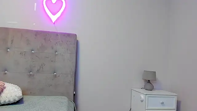 brianaflynt online show from March 2026 07:32:02 PM