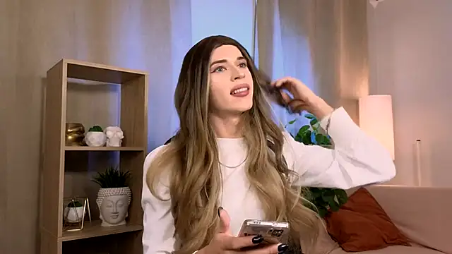 Branda Kelly online show from November 2025 01:44:01 PM