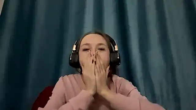 HOTBellakle online show from November 2025 03:16:02 PM