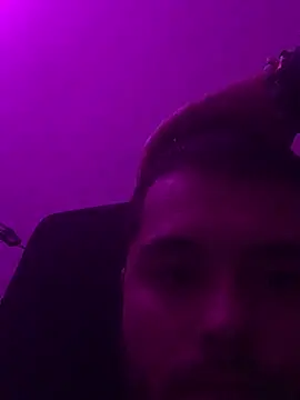 Snapshot of cashhornycrash chatting on October 2025 07:37:01 PM cashhornycrash online show from October 2025 07:37:01 PM