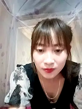 Snapshot of Em_xinh01 chatting on November 2025 10:09:02 AM Em xinh01 online show from November 2025 10:09:02 AM