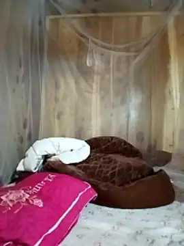 Snapshot of Em_xinh01 chatting on November 2025 05:17:01 AM Em xinh01 online show from November 2025 05:17:01 AM