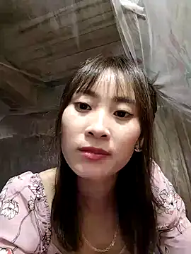 Snapshot of Em_xinh01 chatting on October 2025 02:57:01 PM Em xinh01 online show from October 2025 02:57:01 PM