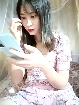 Snapshot of Em_xinh01 chatting on November 2025 07:57:01 AM Em xinh01 online show from November 2025 07:57:01 AM