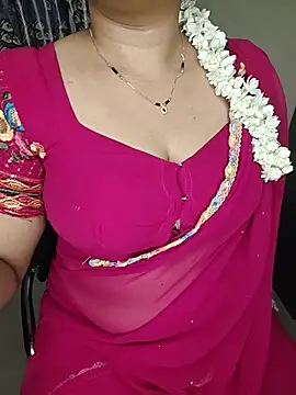 shreyareddy99 online show from May 2026 06:26:01 PM